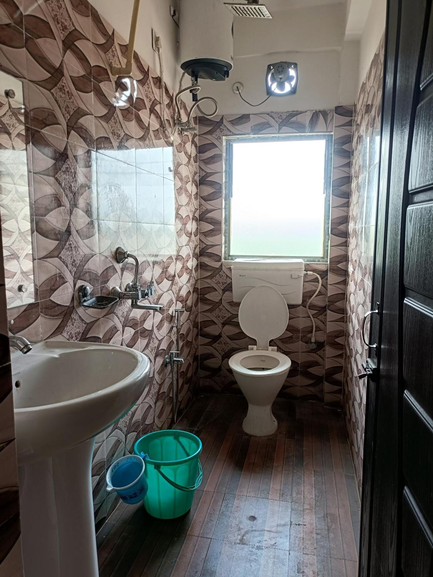 Hotel Knight Inn Airport غاواهاتي المظهر الخارجي الصورة